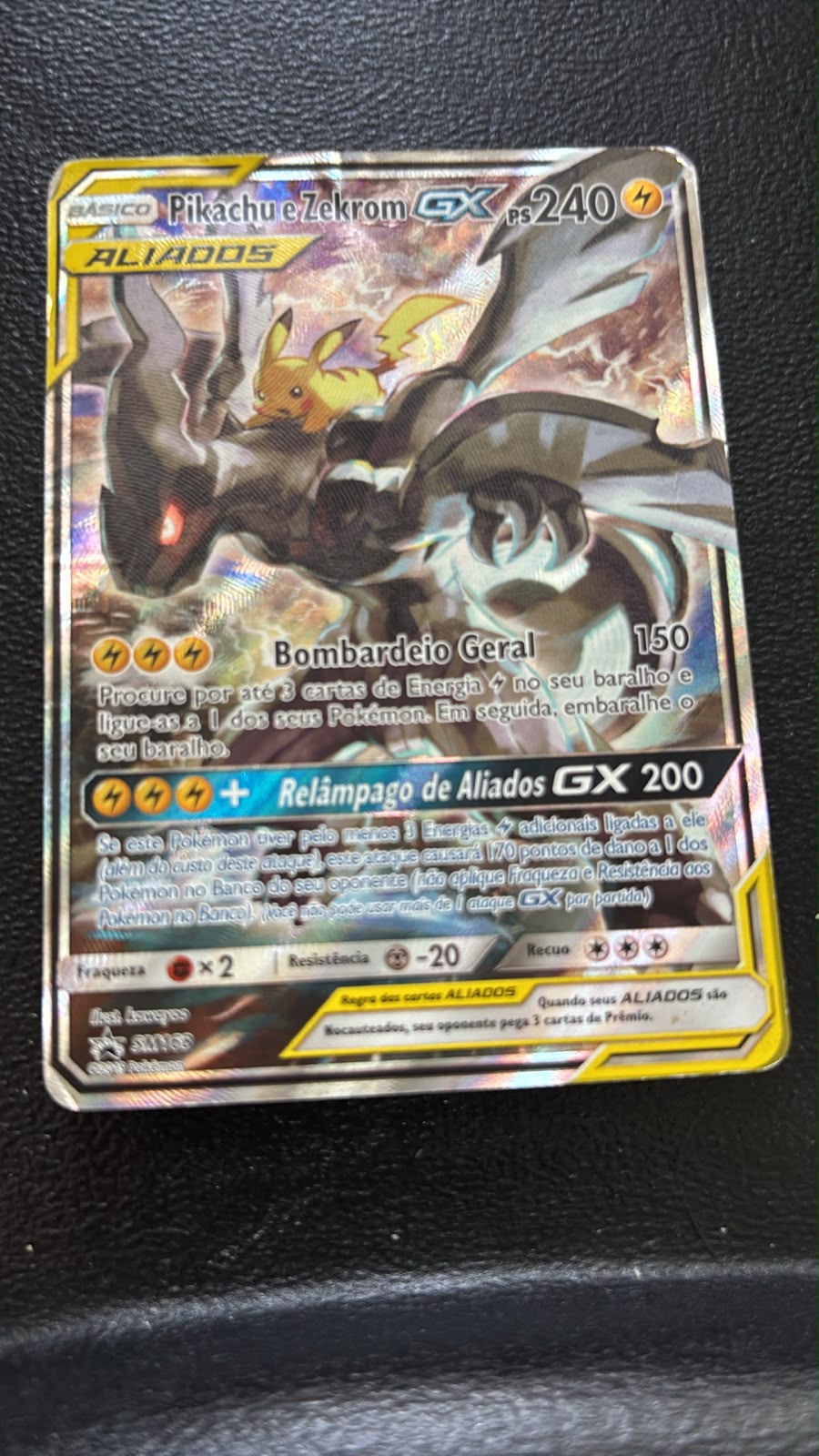 Pikachu e Zekrom-GX